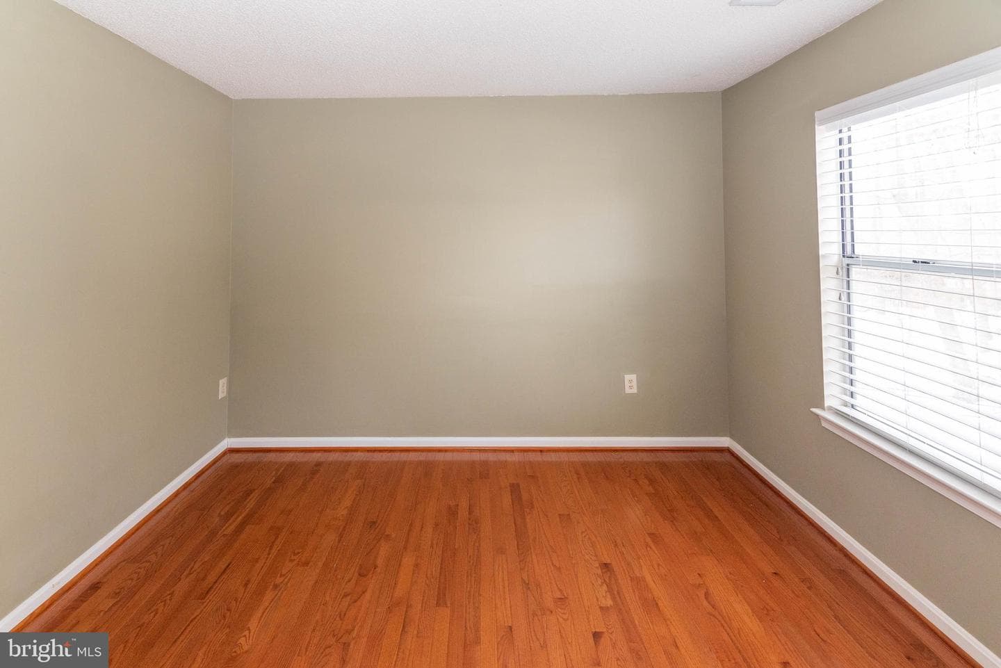 14201 Woolen Oak Court #9-32 photo 8