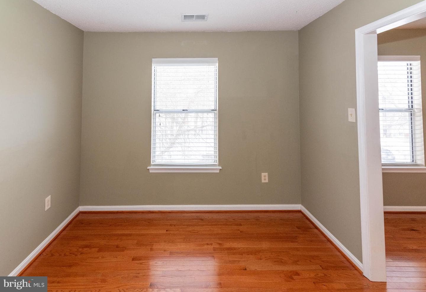 14201 Woolen Oak Court #9-32 photo 9