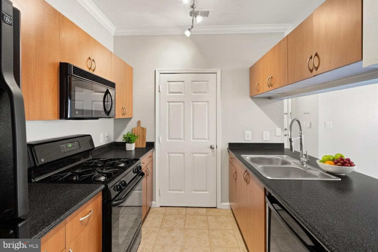 19625 Galway Bay Circle #103 photo 12