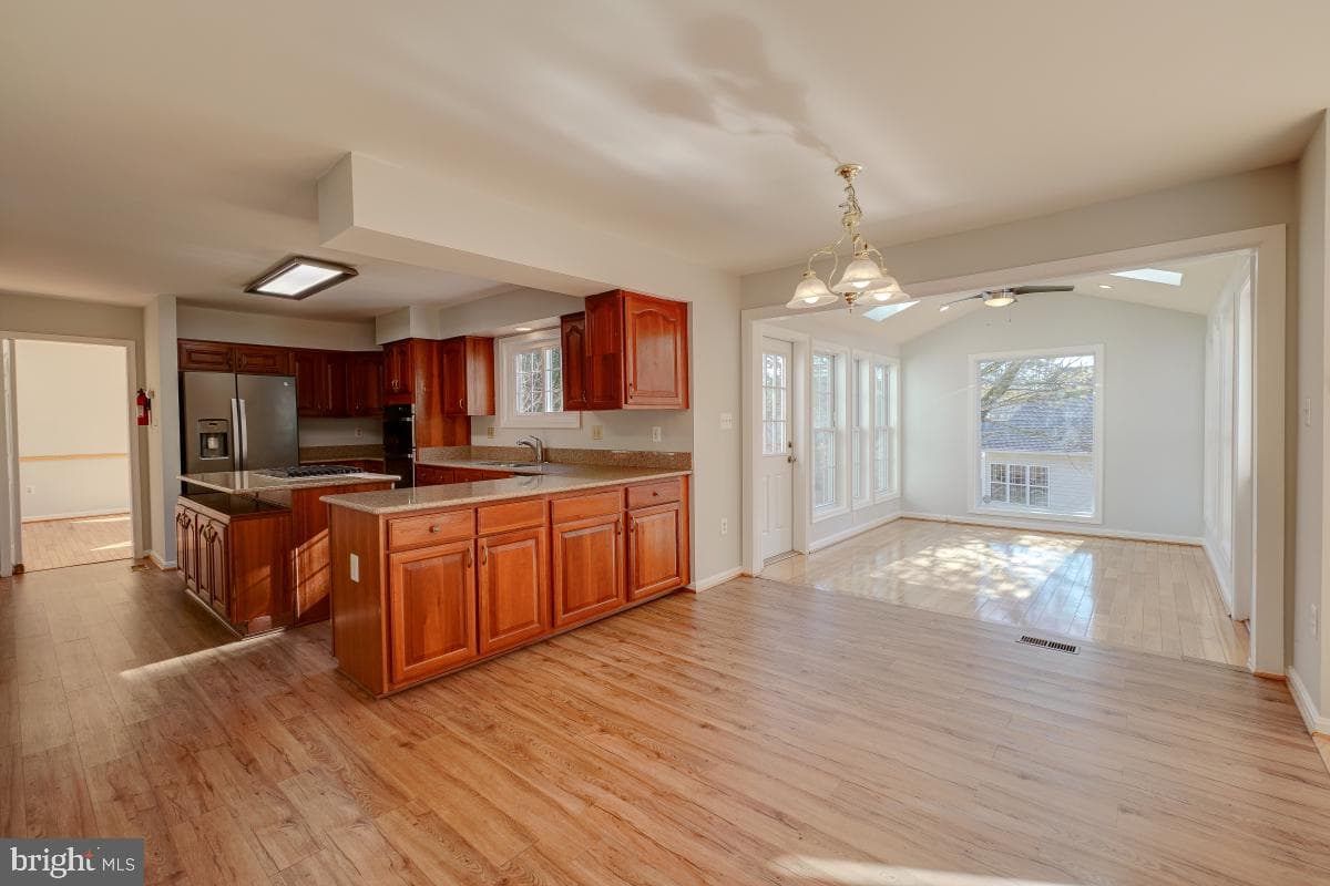 7475 Rosewood Manor Lane photo 20
