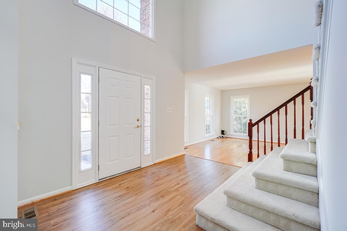7475 Rosewood Manor Lane photo 4