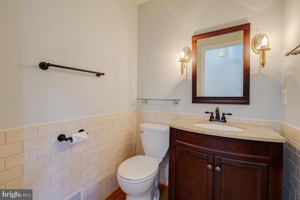 7475 Rosewood Manor Lane photo 7