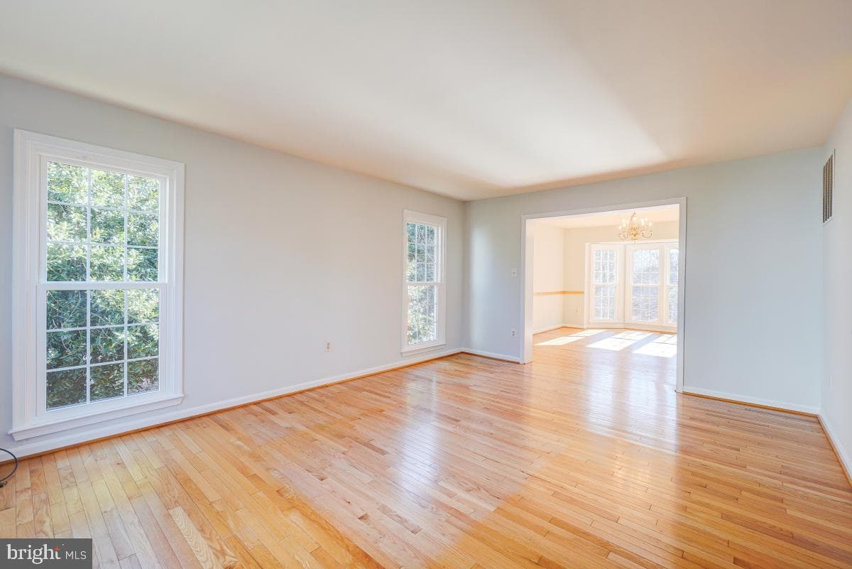 7475 Rosewood Manor Lane photo 9