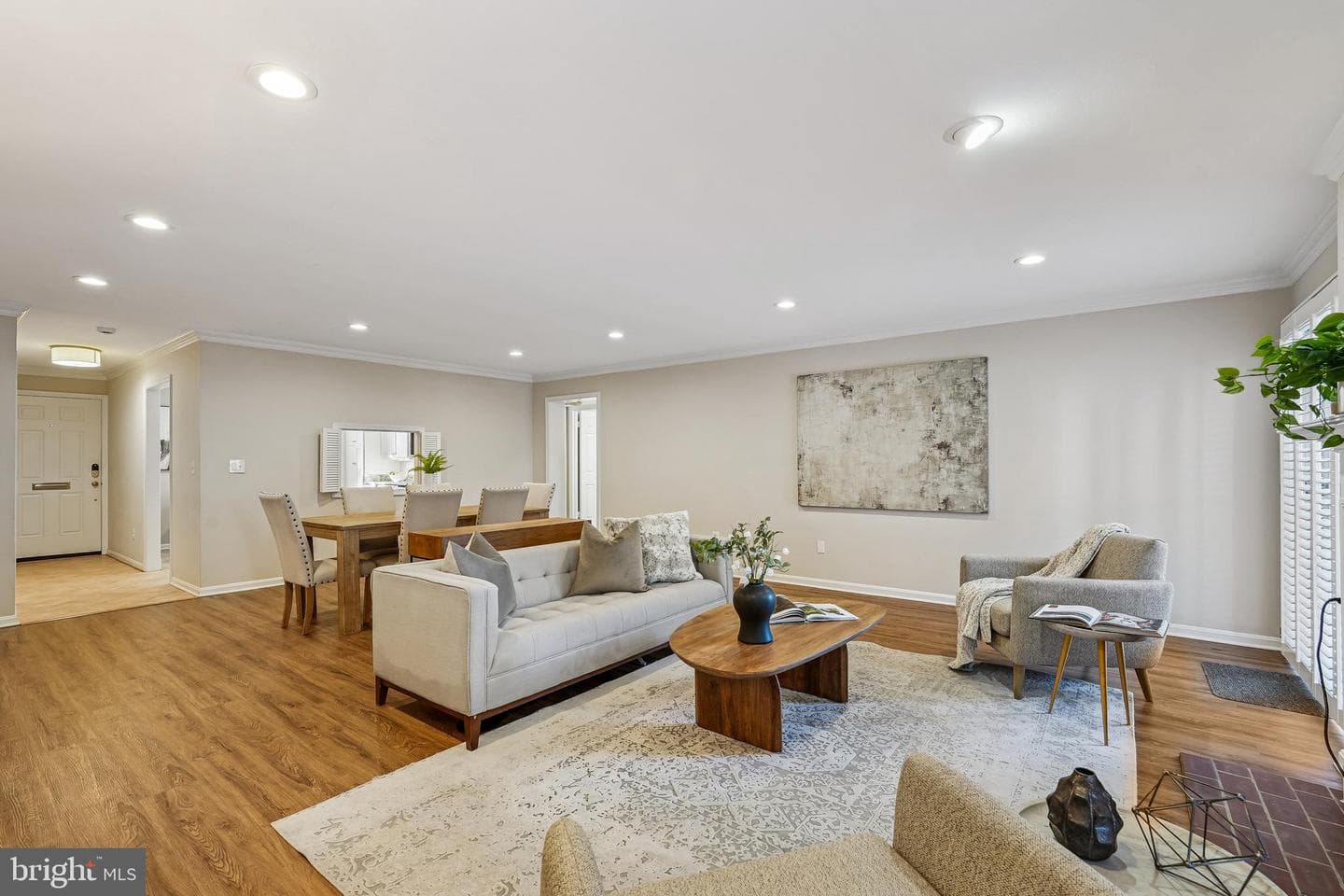 4821 Sangamore Road #12 photo 6