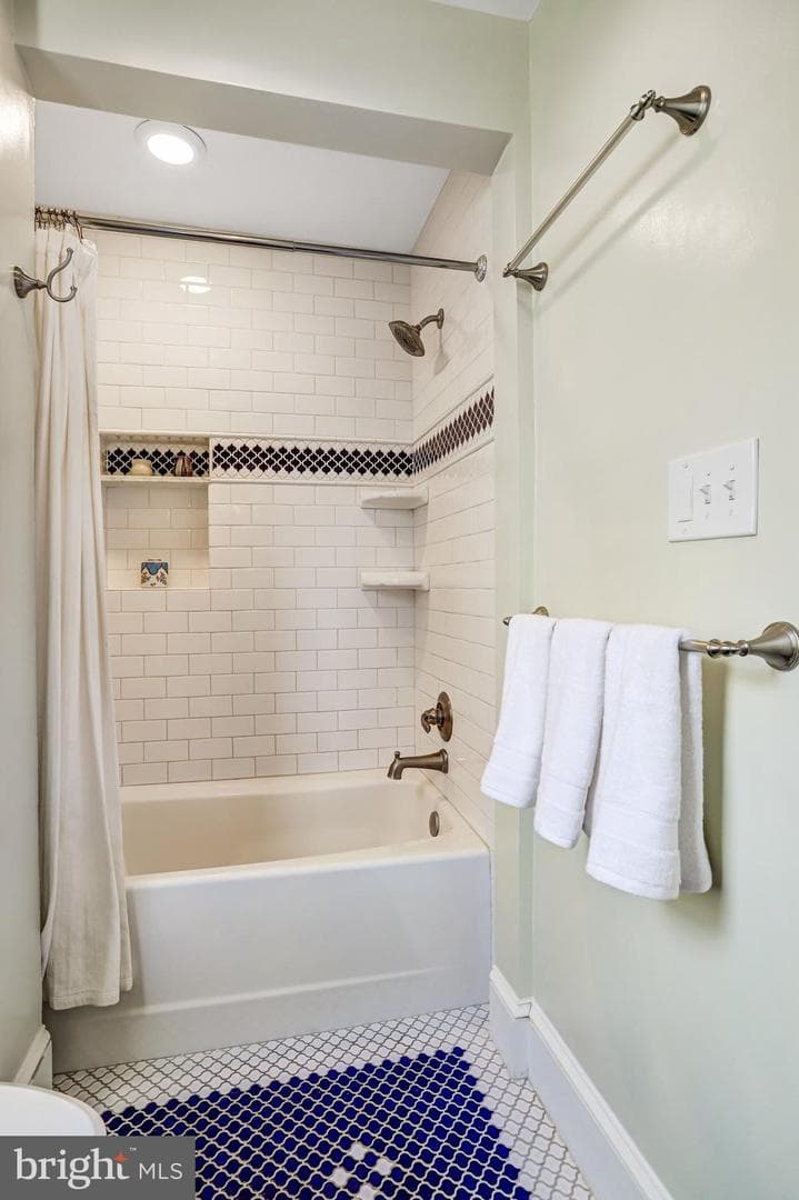 512 Pershing Drive photo 22