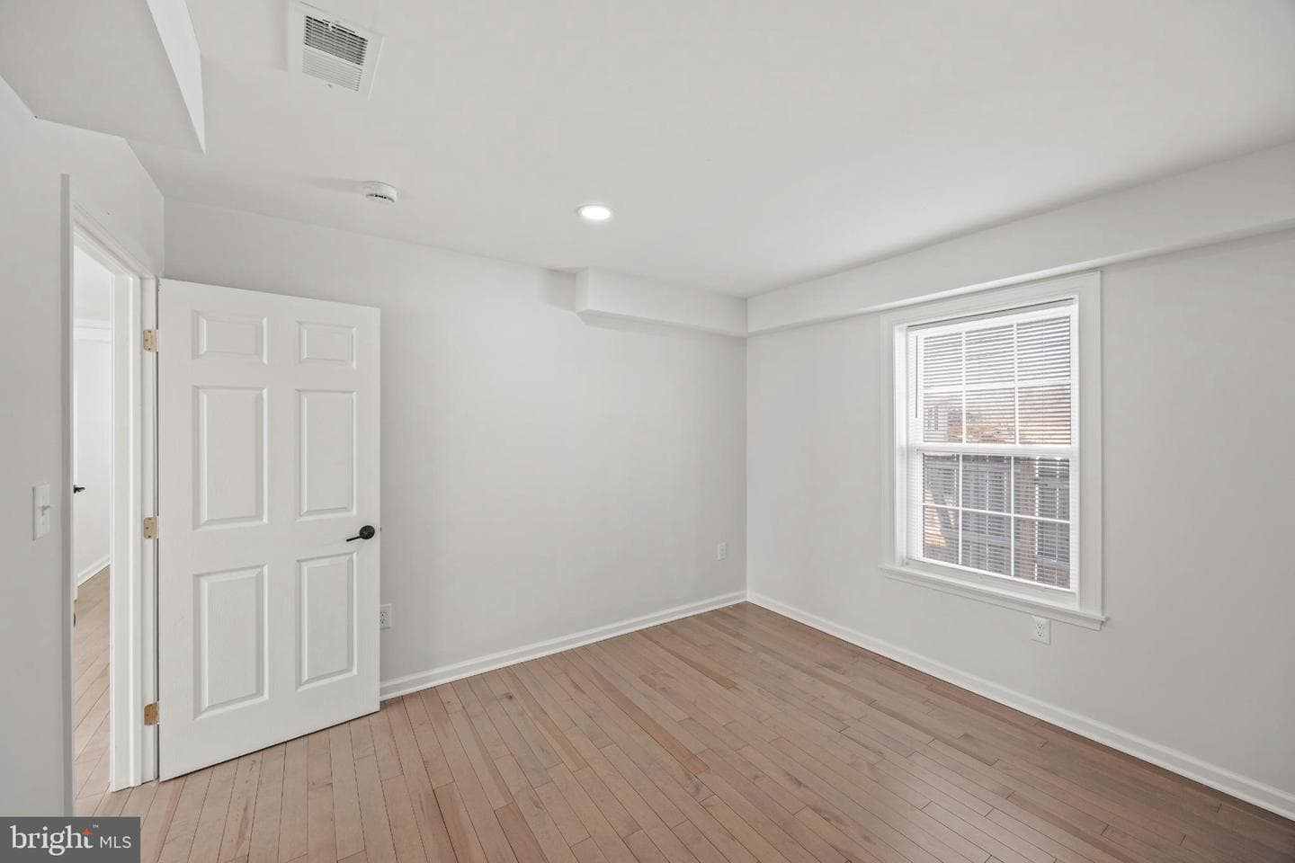 27700 Ridge Road photo 10