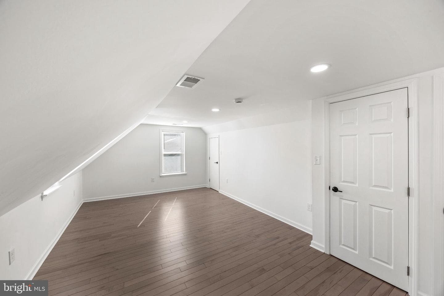 27700 Ridge Road photo 18