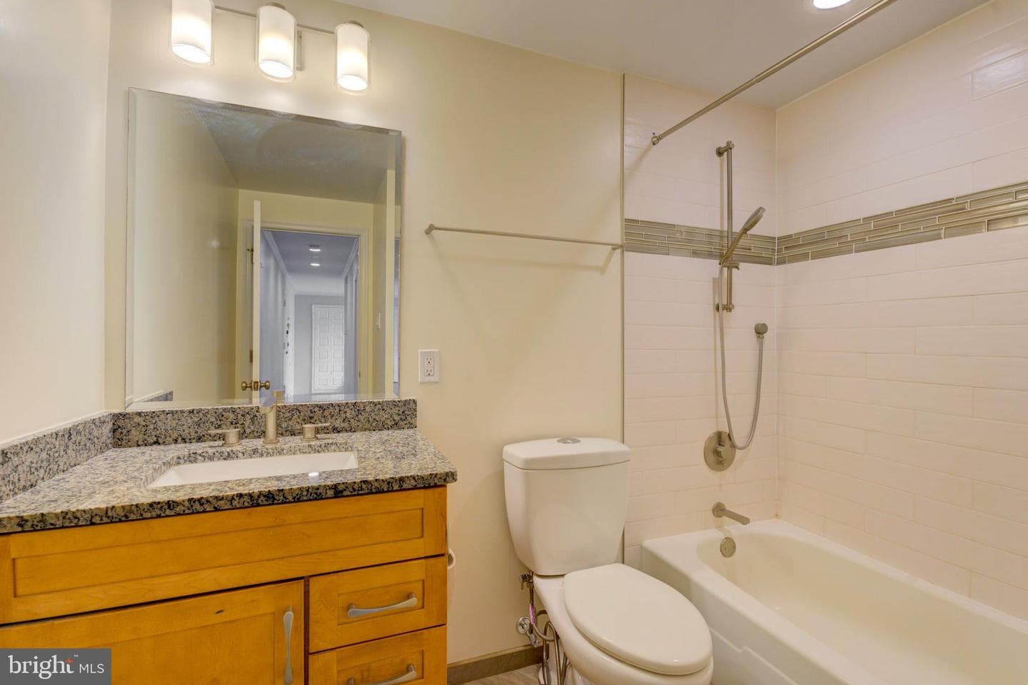 5301 Westbard Circle #208 photo 32