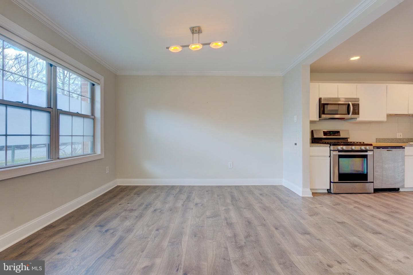 5301 Westbard Circle #208 photo 9