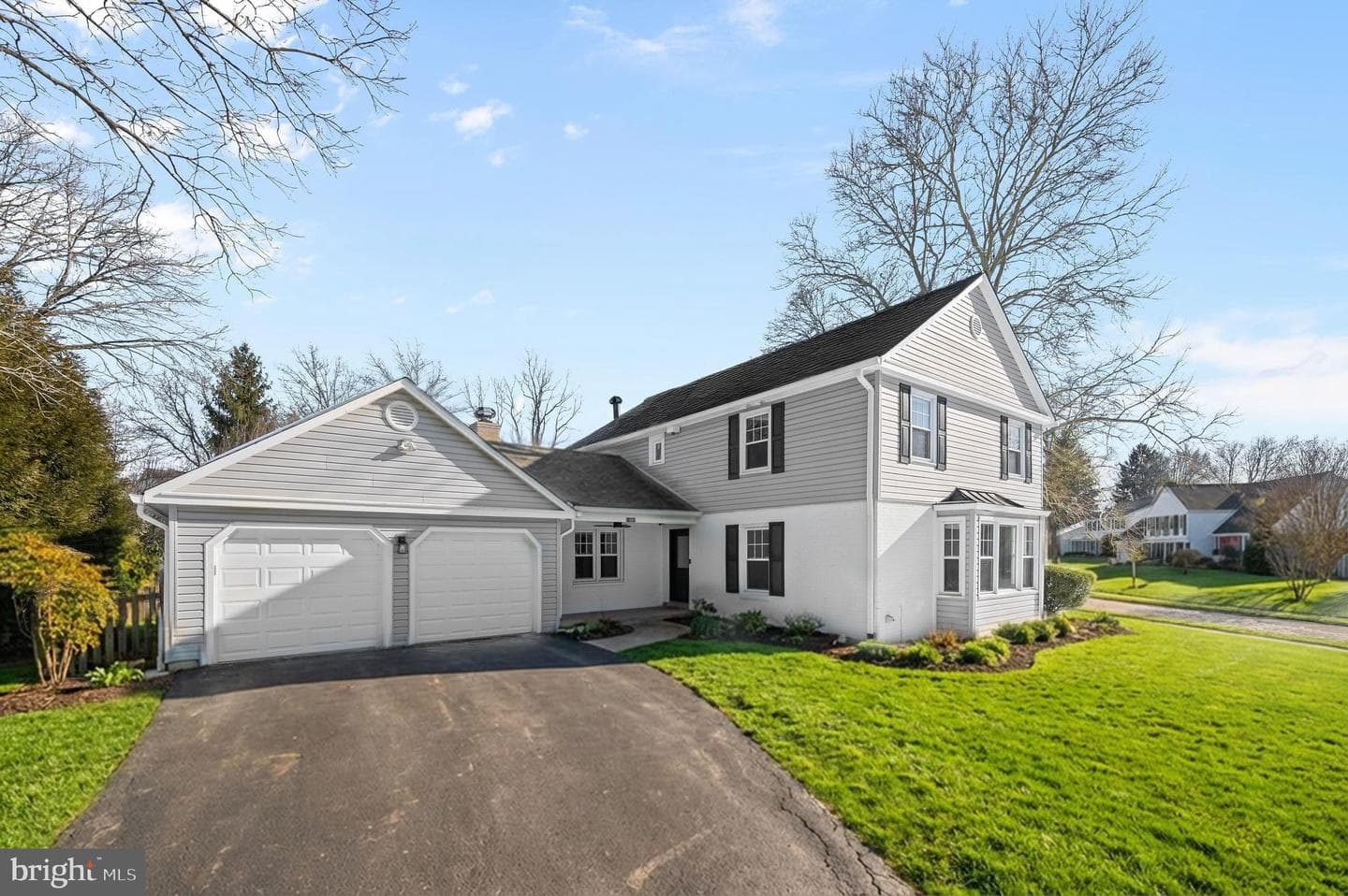 11601 Bedfordshire Avenue photo 2