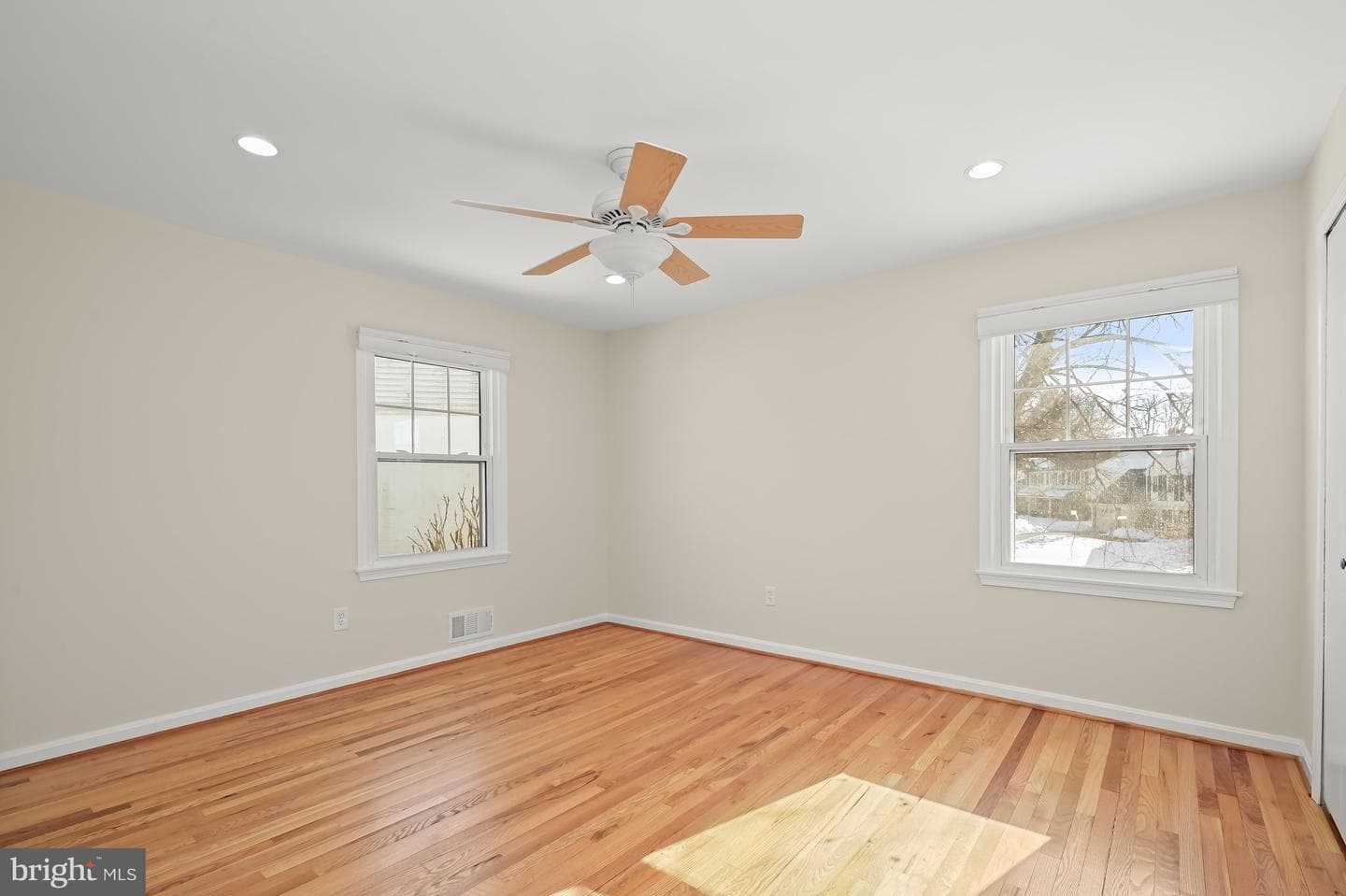 11601 Bedfordshire Avenue photo 24