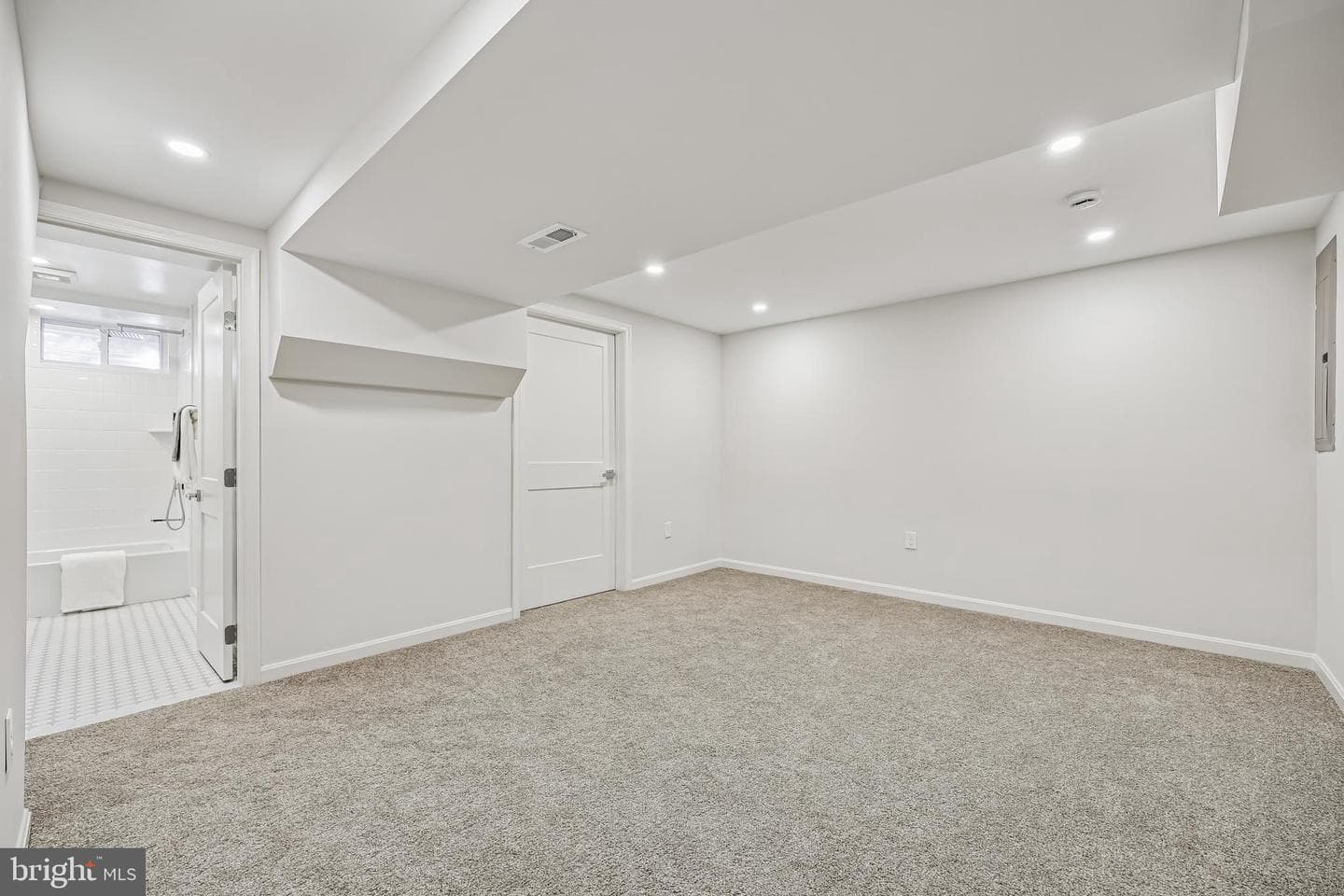721 Mapleton Road photo 31