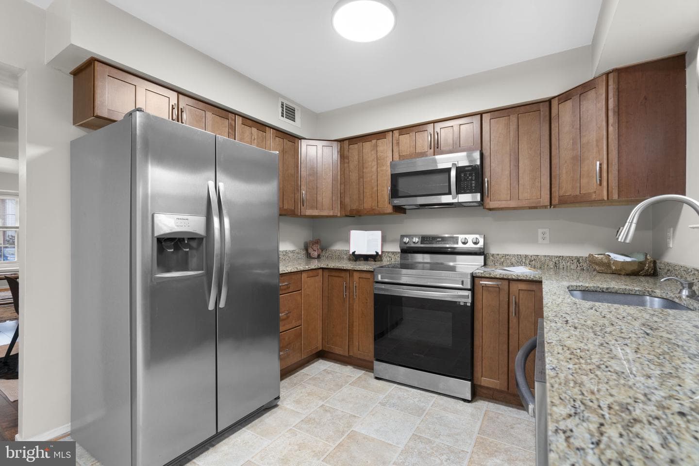 22 Cross Laurel Court photo 2