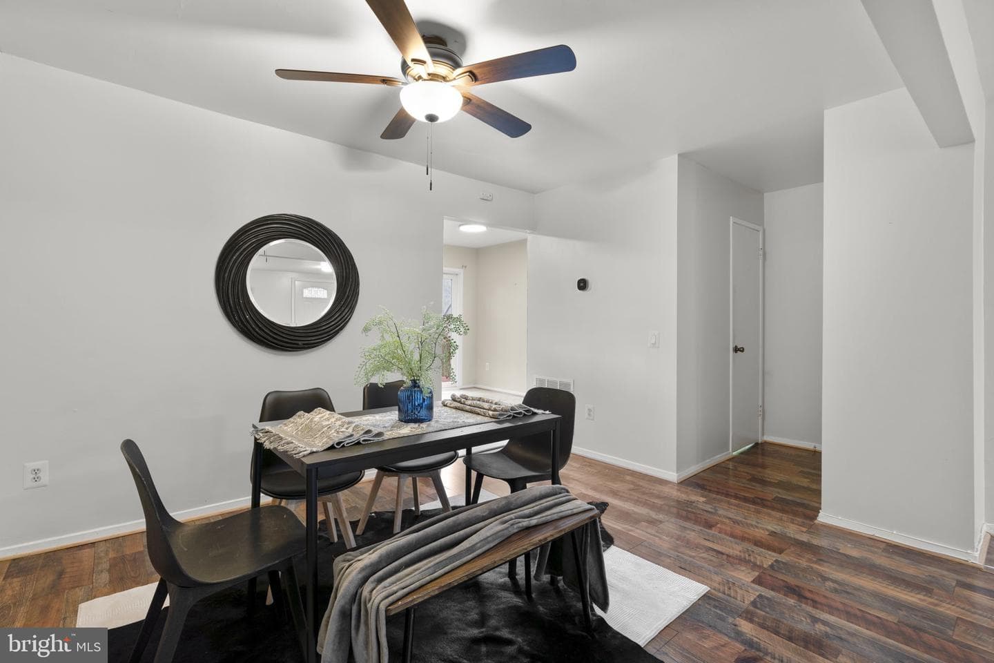 22 Cross Laurel Court photo 9