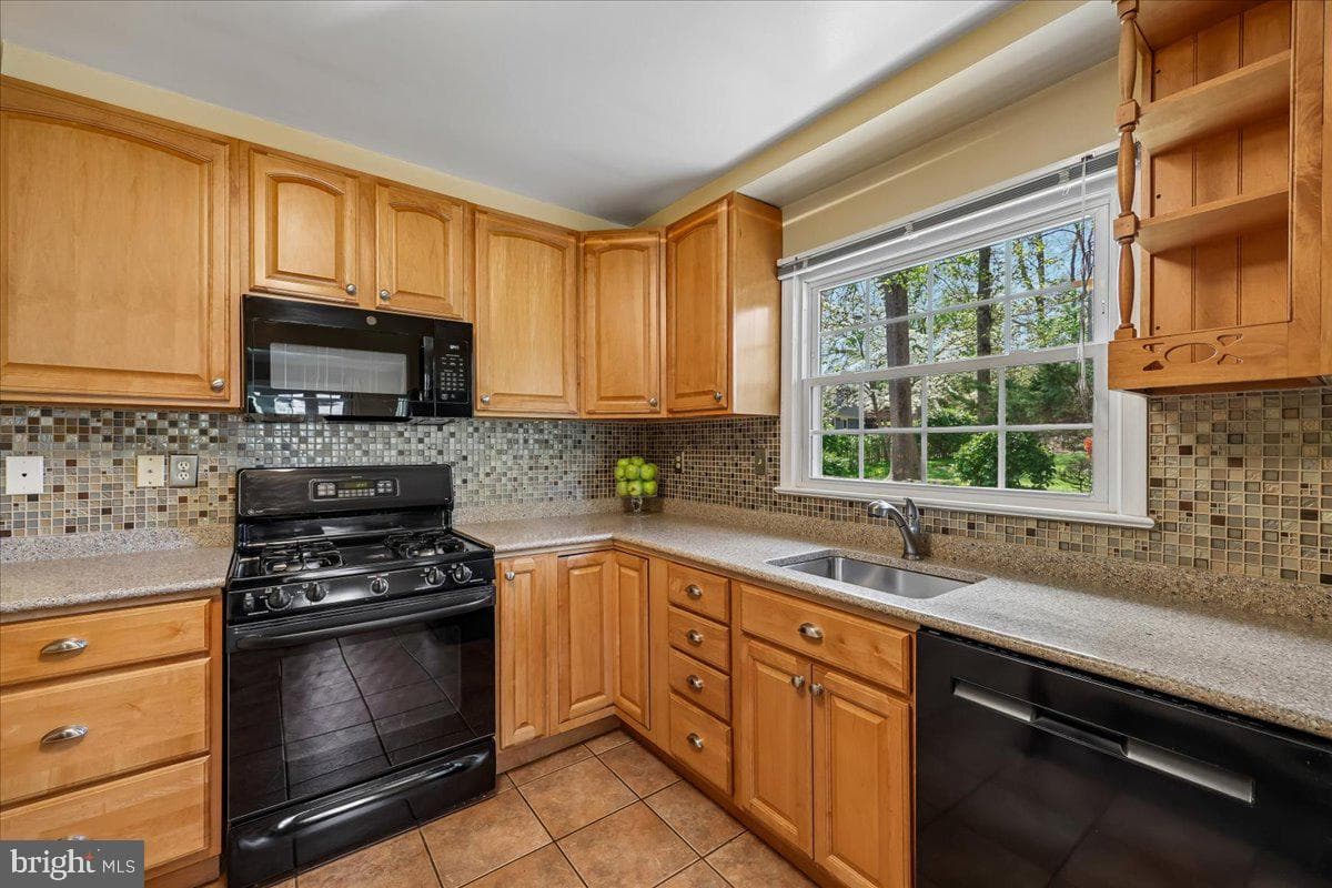 777 Kimberly Court photo 8