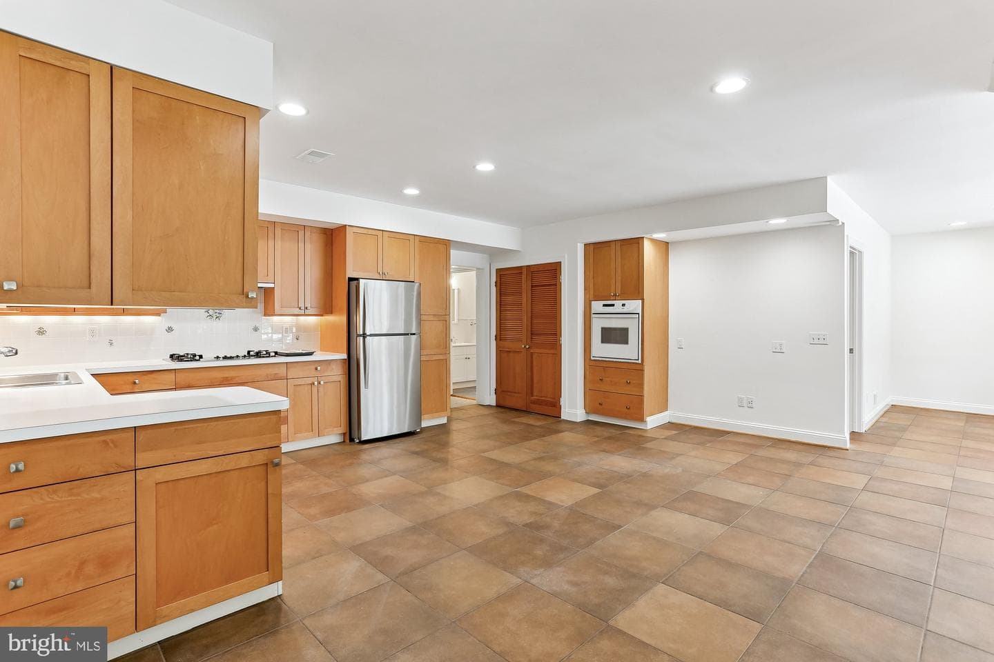 4212 Dresden Street photo 55