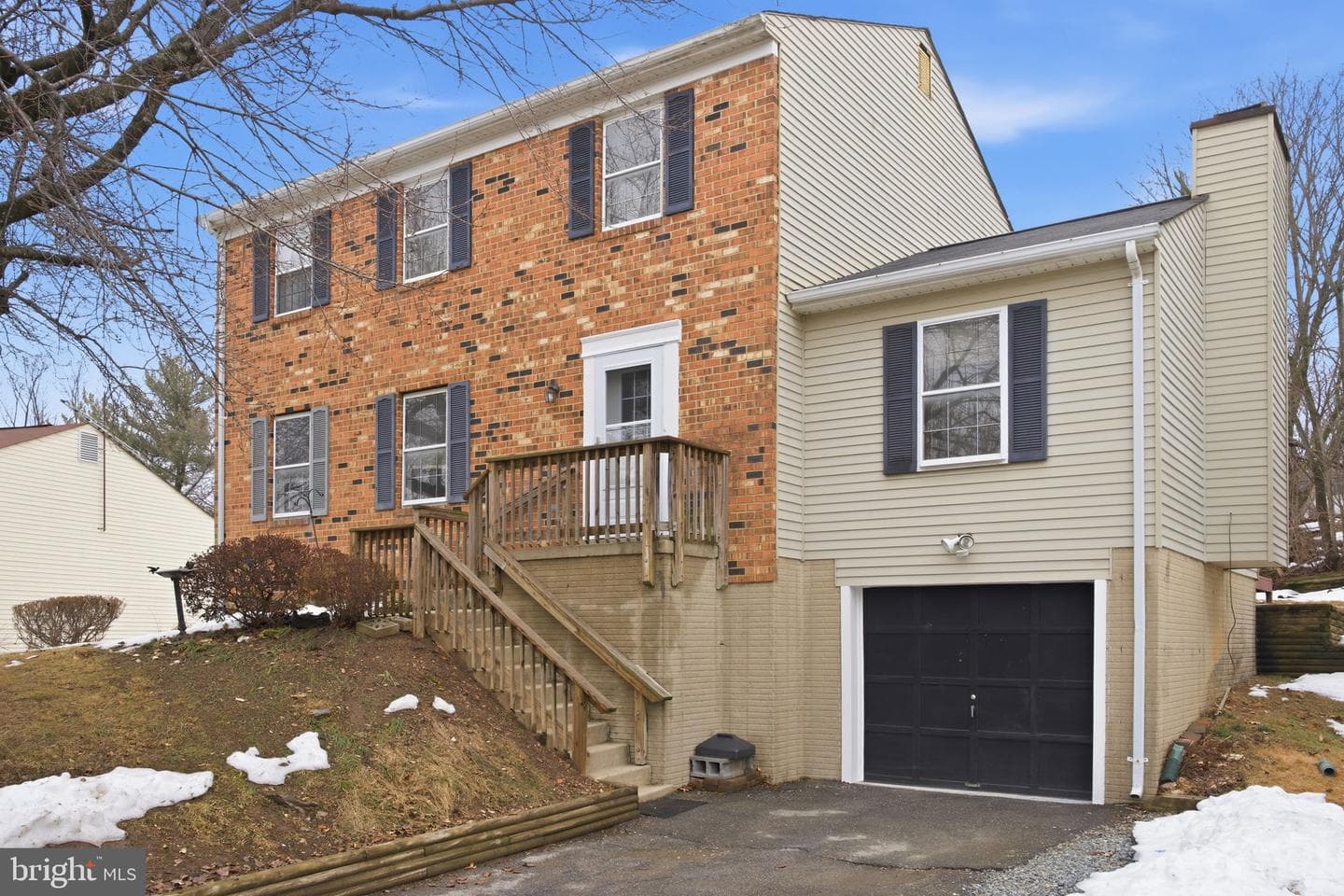 25945 Lasalle Court