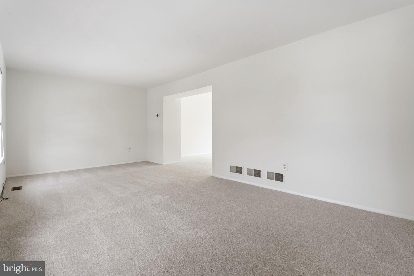 25945 Lasalle Court photo 11