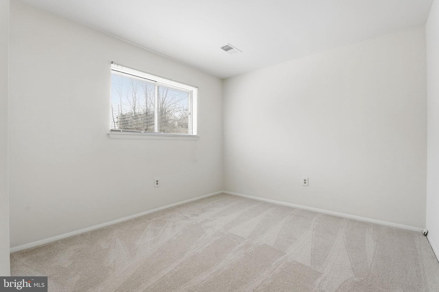 25945 Lasalle Court photo 29