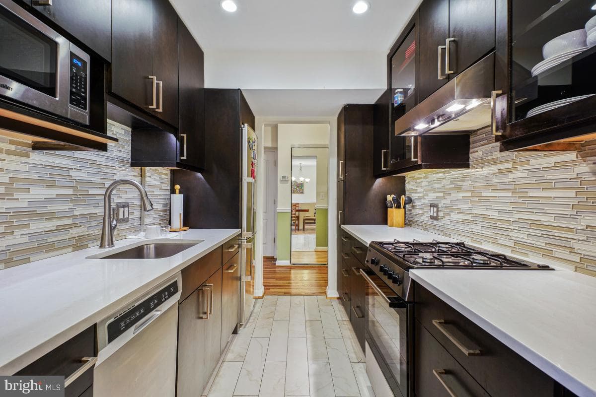 4970 Battery Lane #208 photo 10