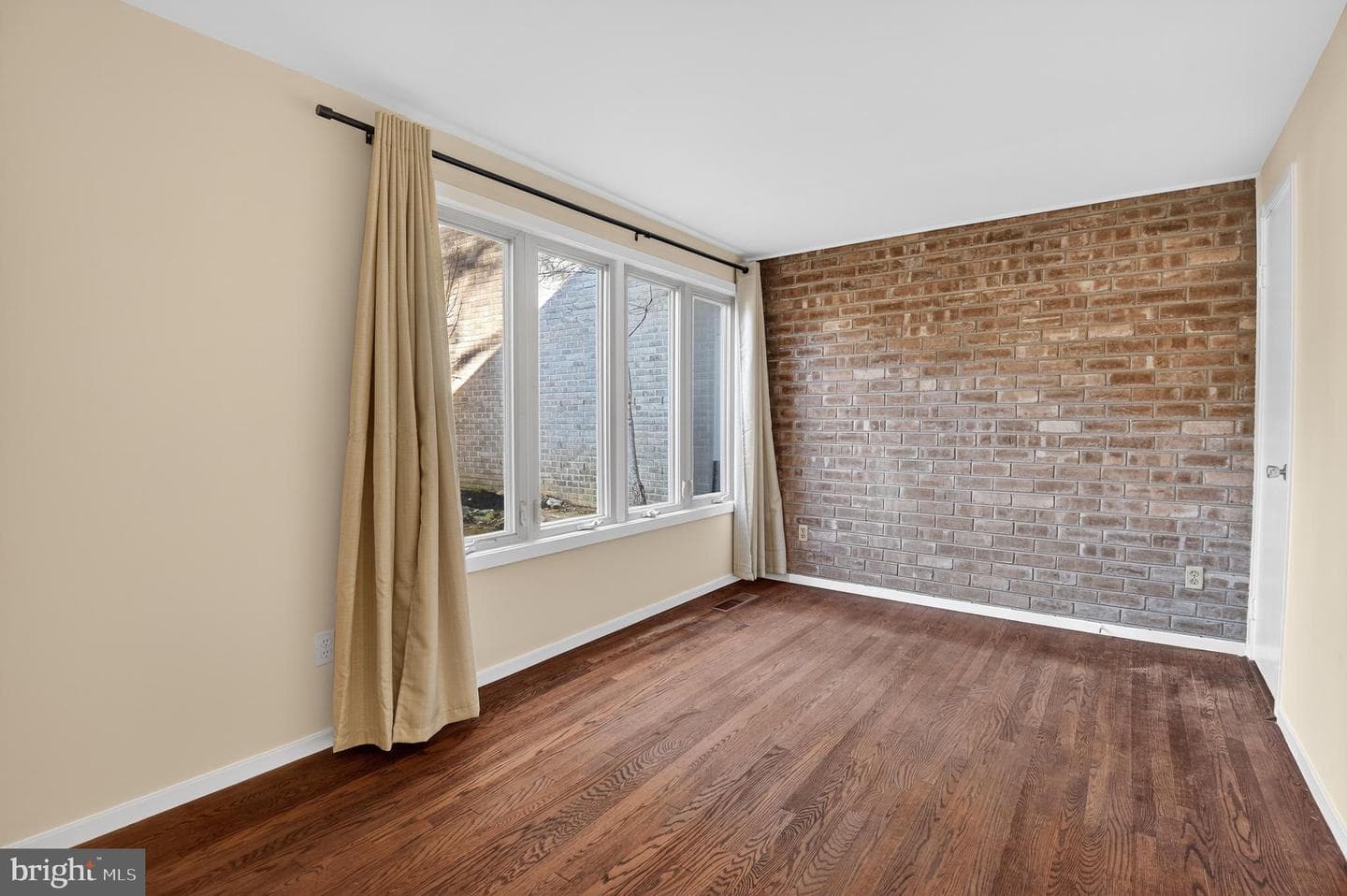 19144 Roman Way photo 14