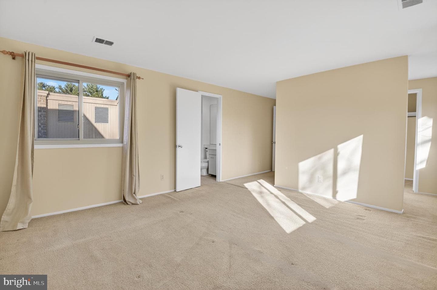 19144 Roman Way photo 23