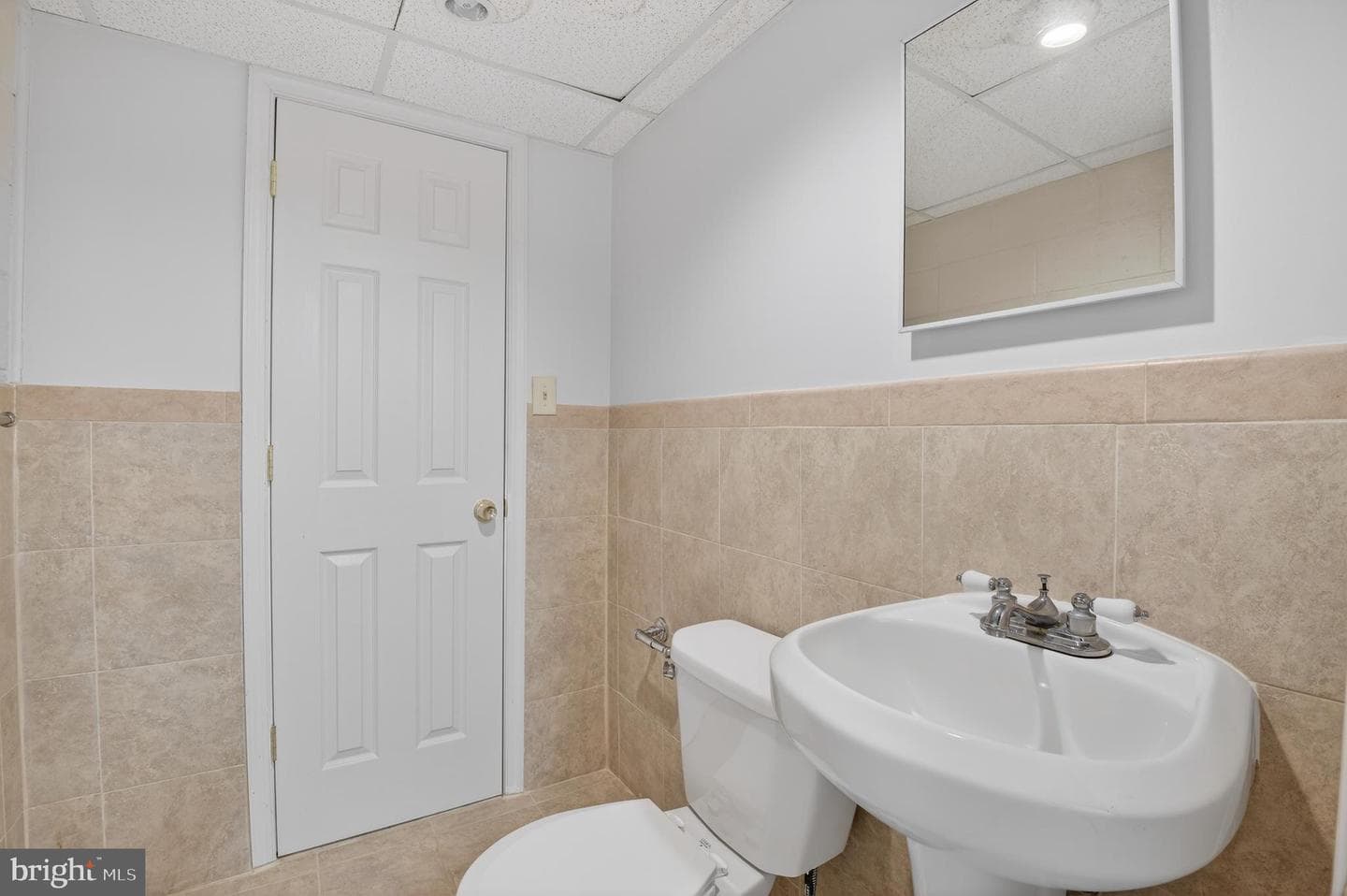 19144 Roman Way photo 28