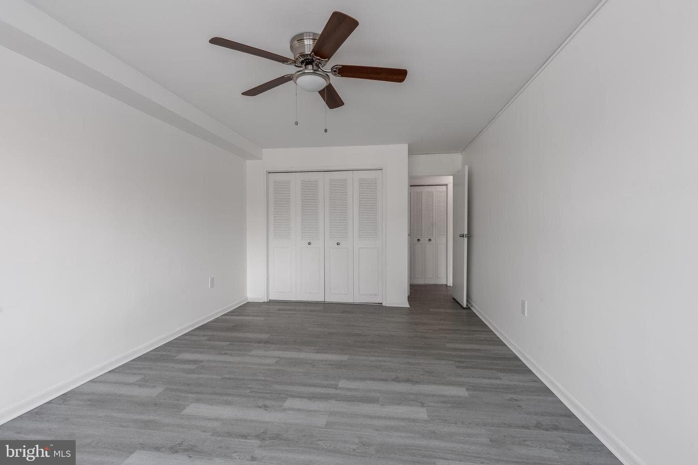 10201 Grosvenor Place #204 photo 12