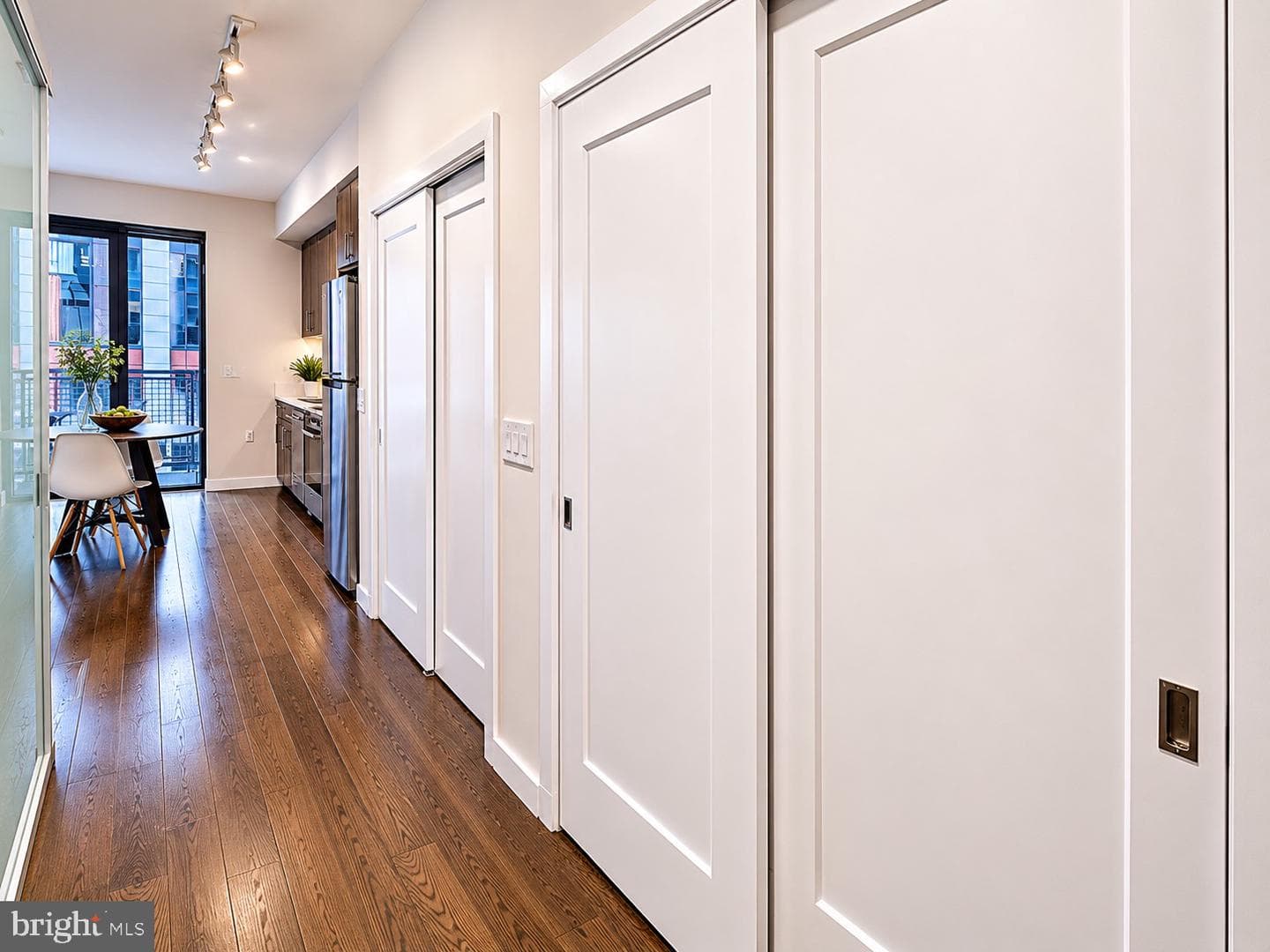 1320 Fenwick Lane #606 photo 3