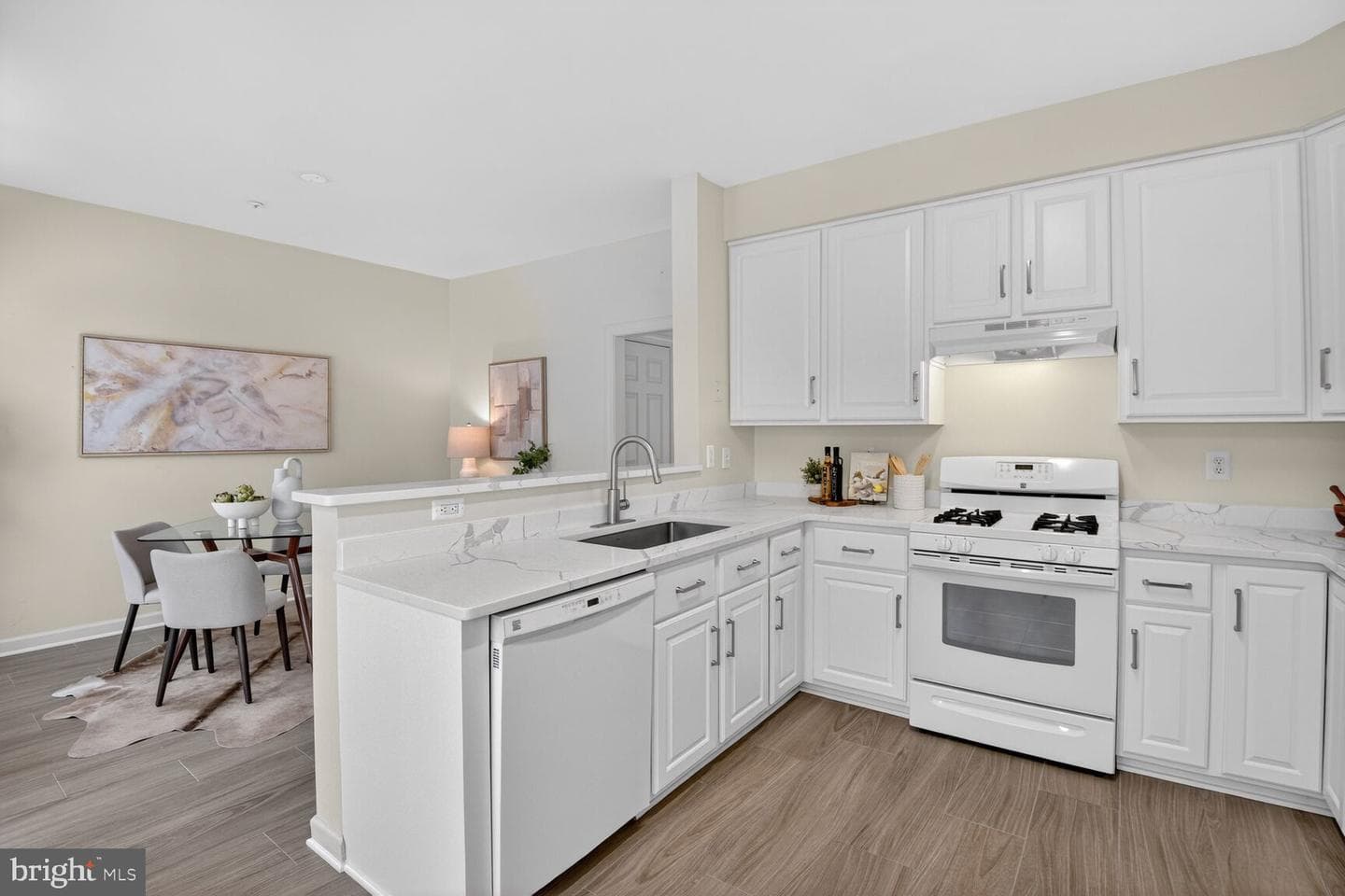 13766 Lambertina Place photo 13