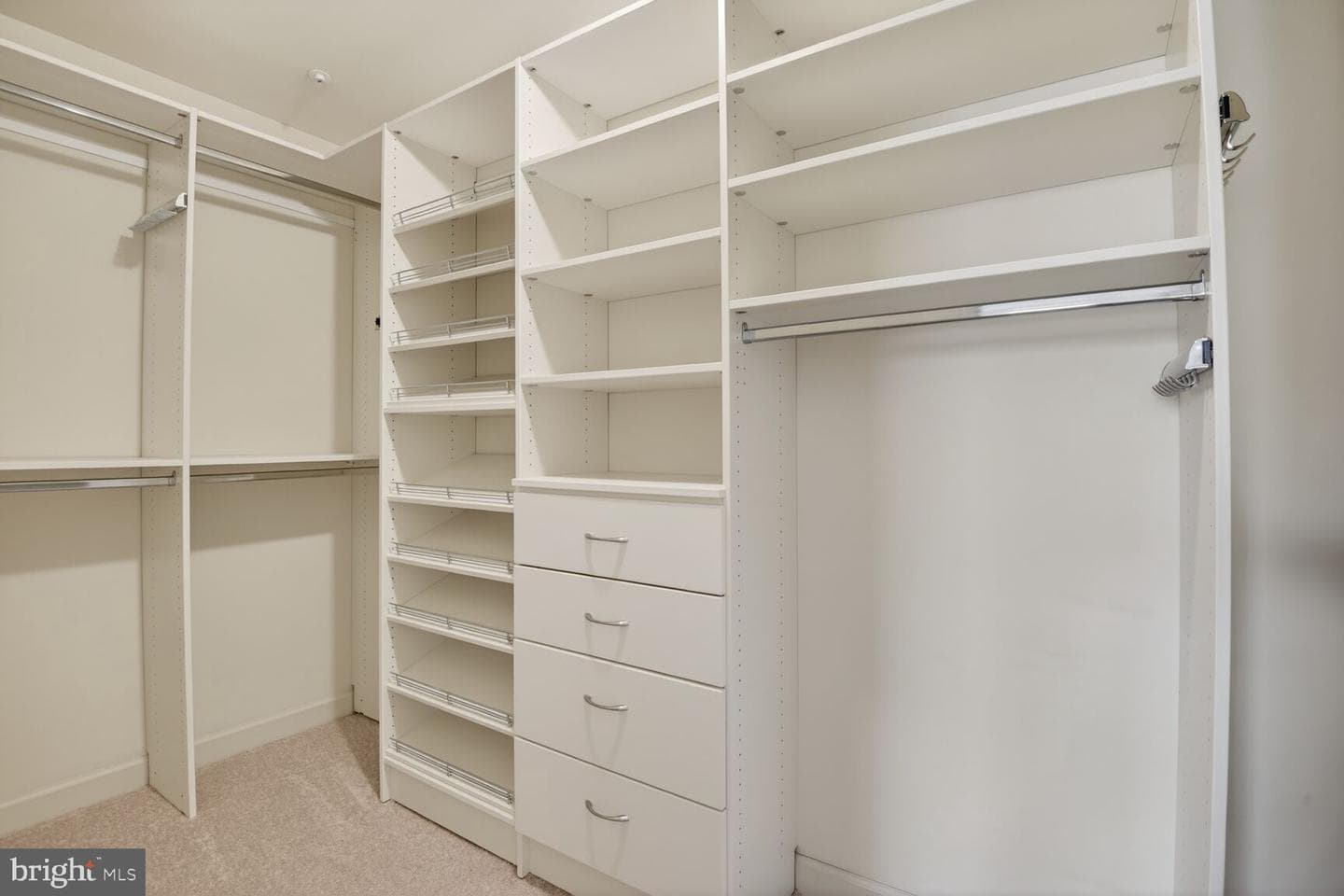 13766 Lambertina Place photo 17