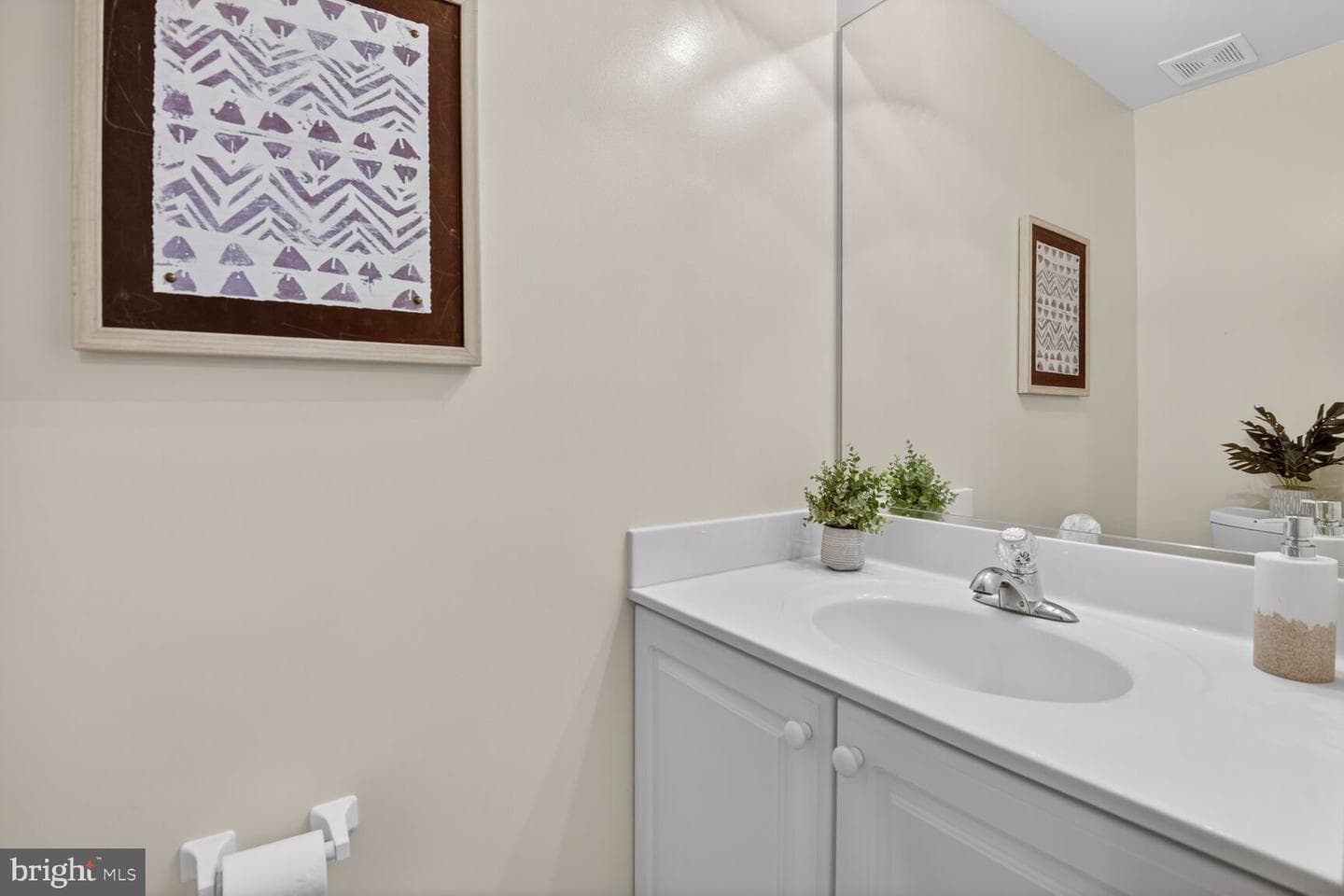 13766 Lambertina Place photo 22