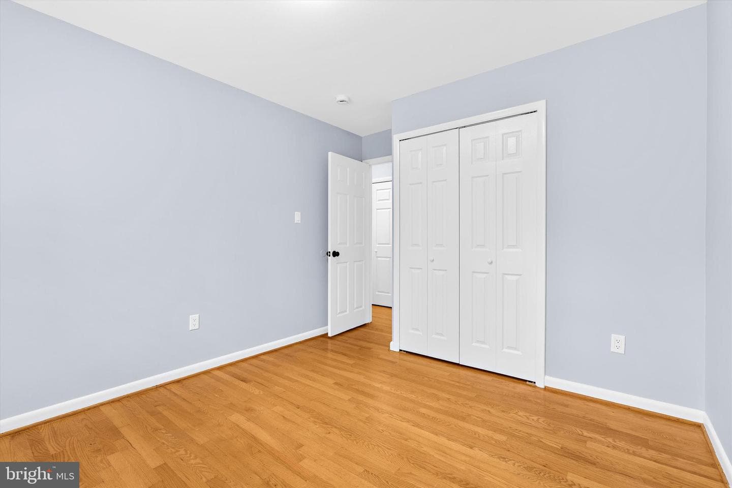 686 College Parkway photo 29