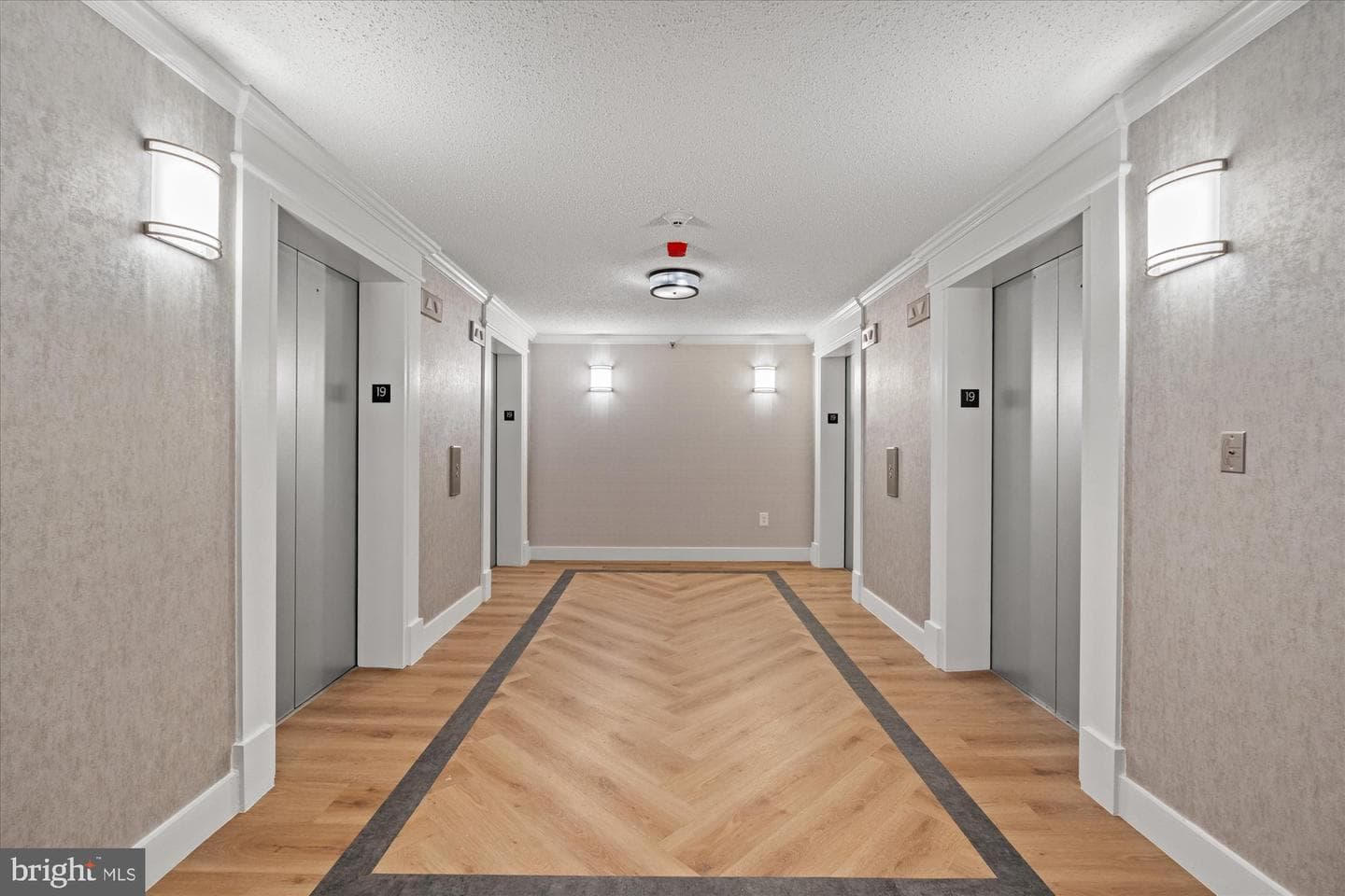 10101 Grosvenor Place #1907 photo 11