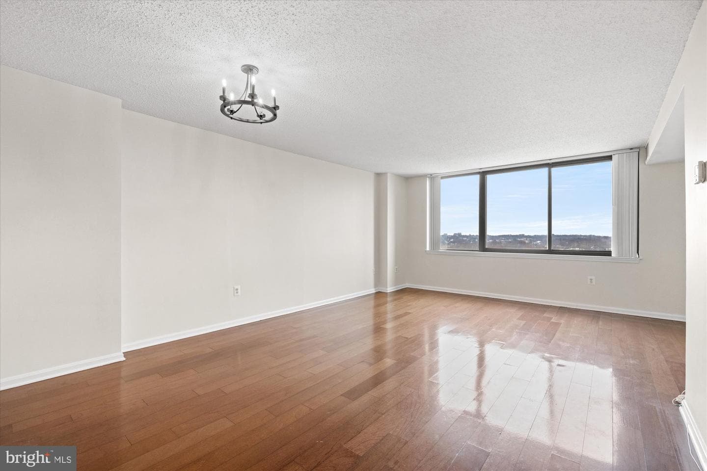 10101 Grosvenor Place #1907 photo 22