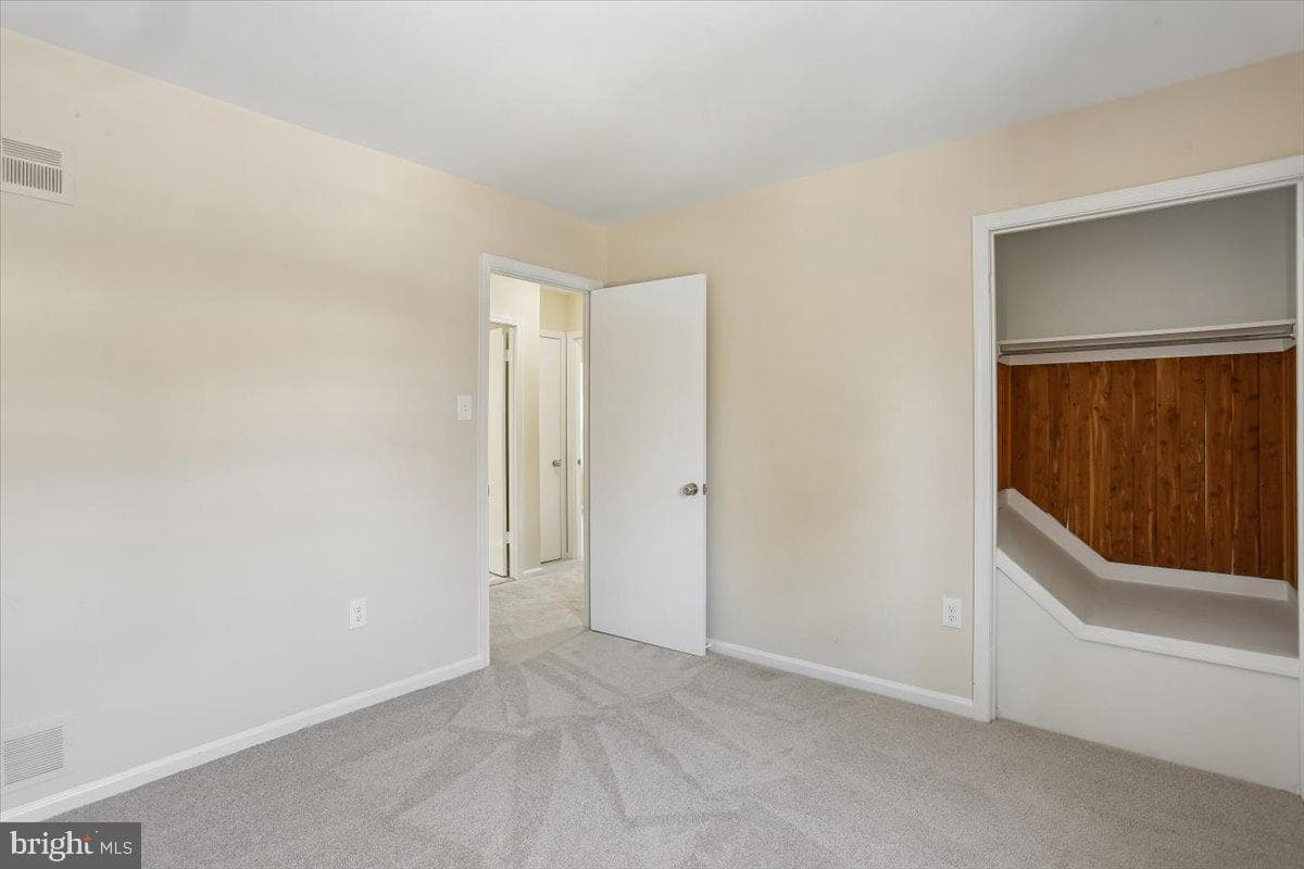 705 College Parkway photo 18