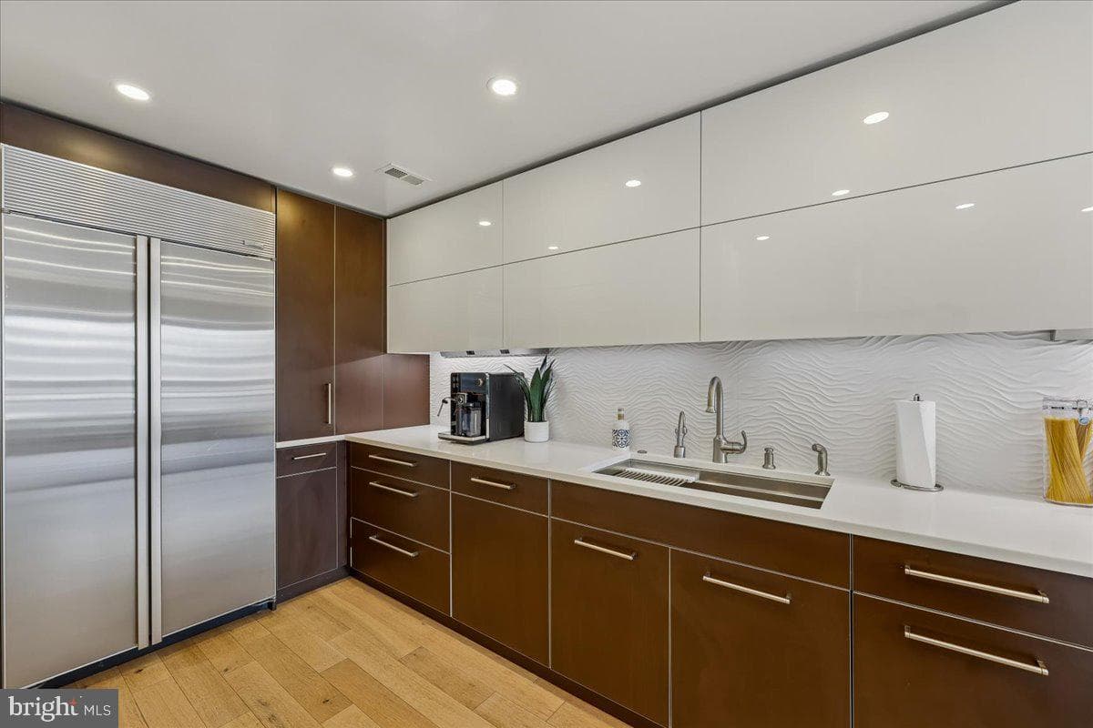 5600 Wisconsin Avenue #705 photo 16