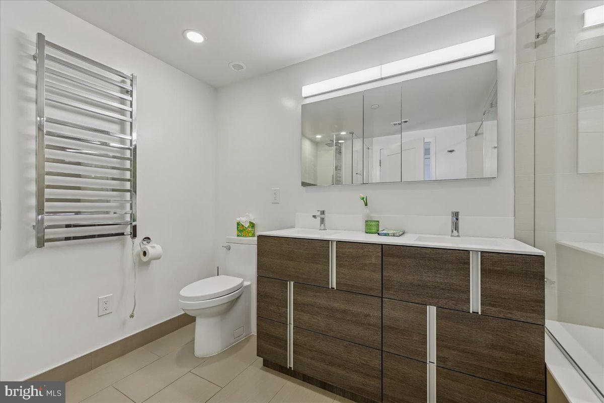 5600 Wisconsin Avenue #705 photo 28