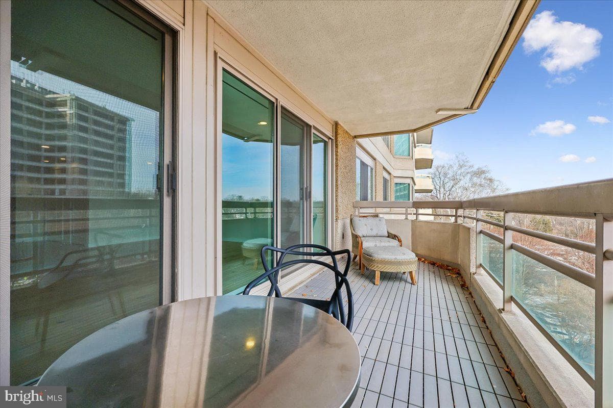5600 Wisconsin Avenue #705 photo 34