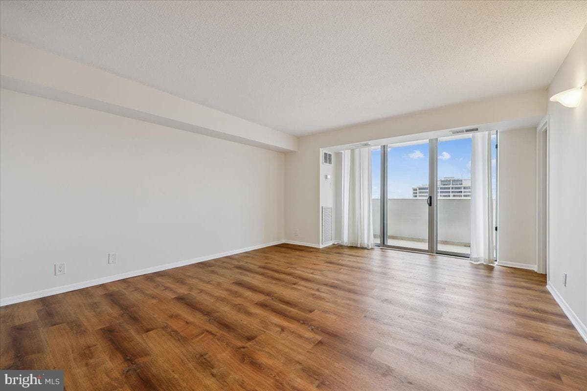 4601 N Park Avenue #1616 photo 10