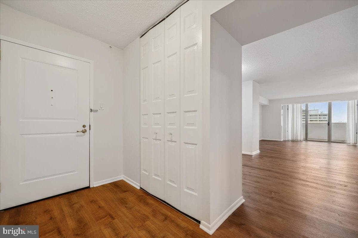 4601 N Park Avenue #1616 photo 3