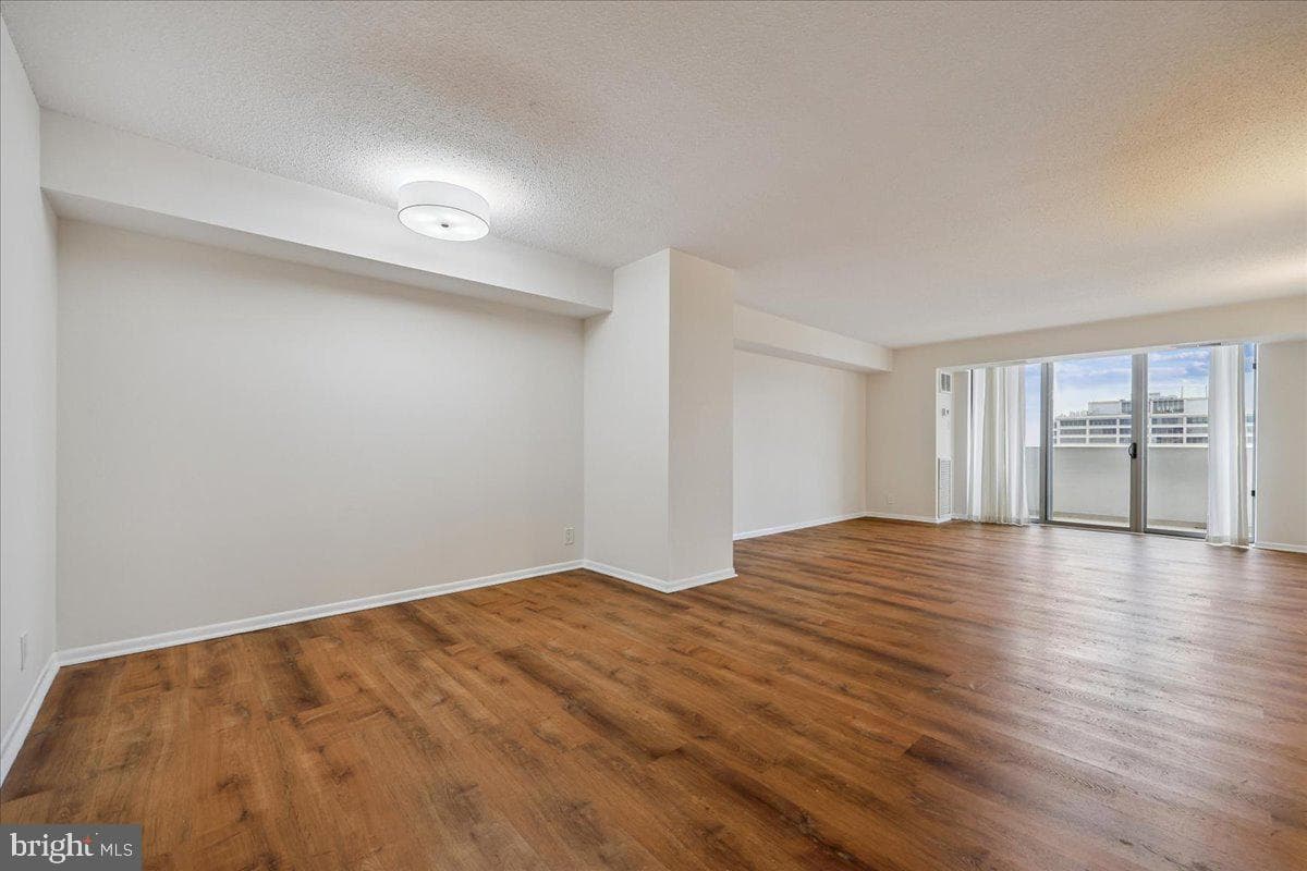 4601 N Park Avenue #1616 photo 4