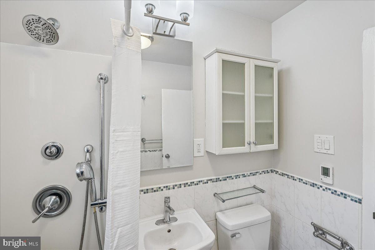 7630 Tomlinson Avenue #l-16 photo 20