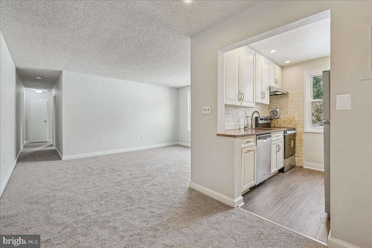 7630 Tomlinson Avenue #l-16 photo 5
