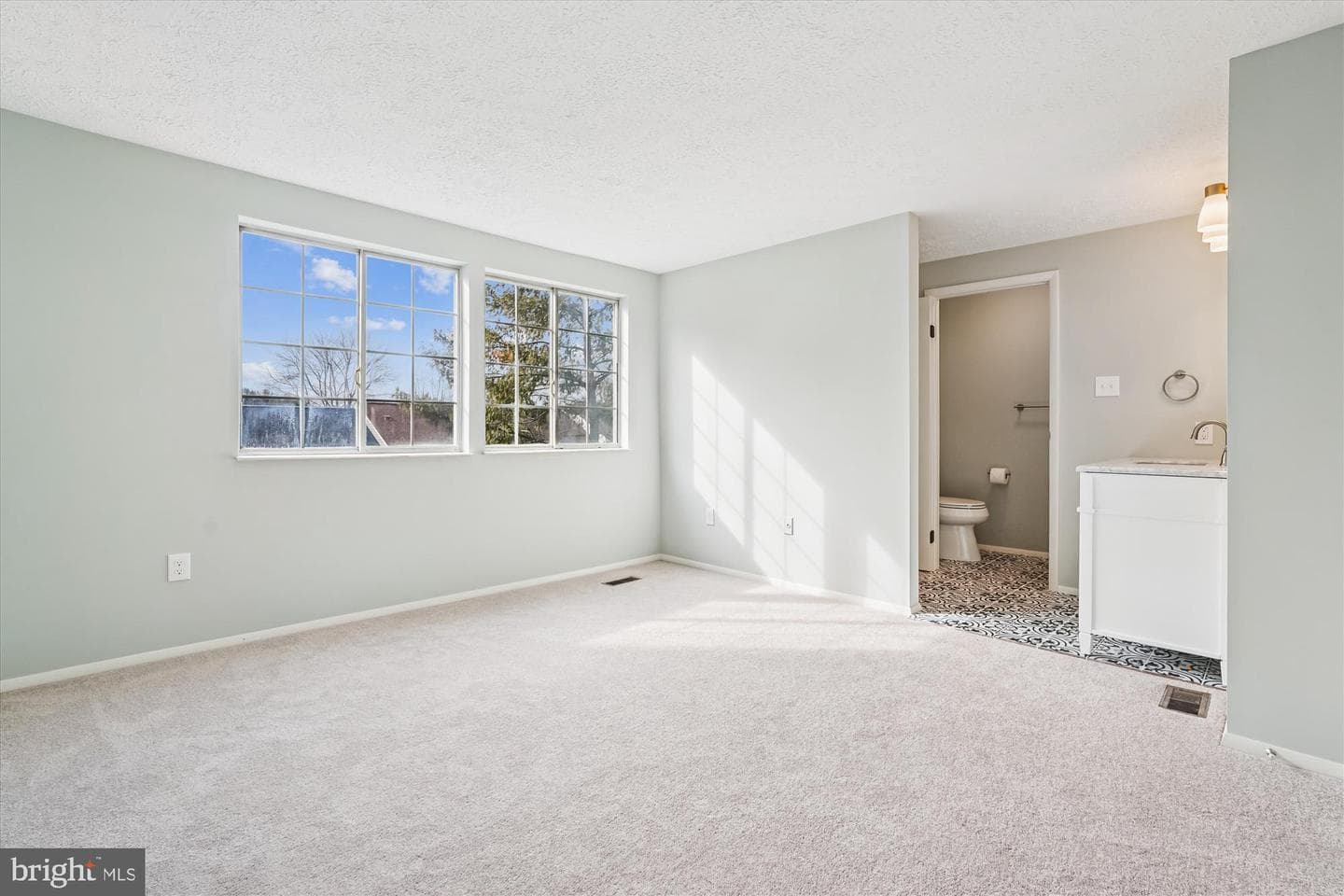 7623 Nutwood Court photo 16