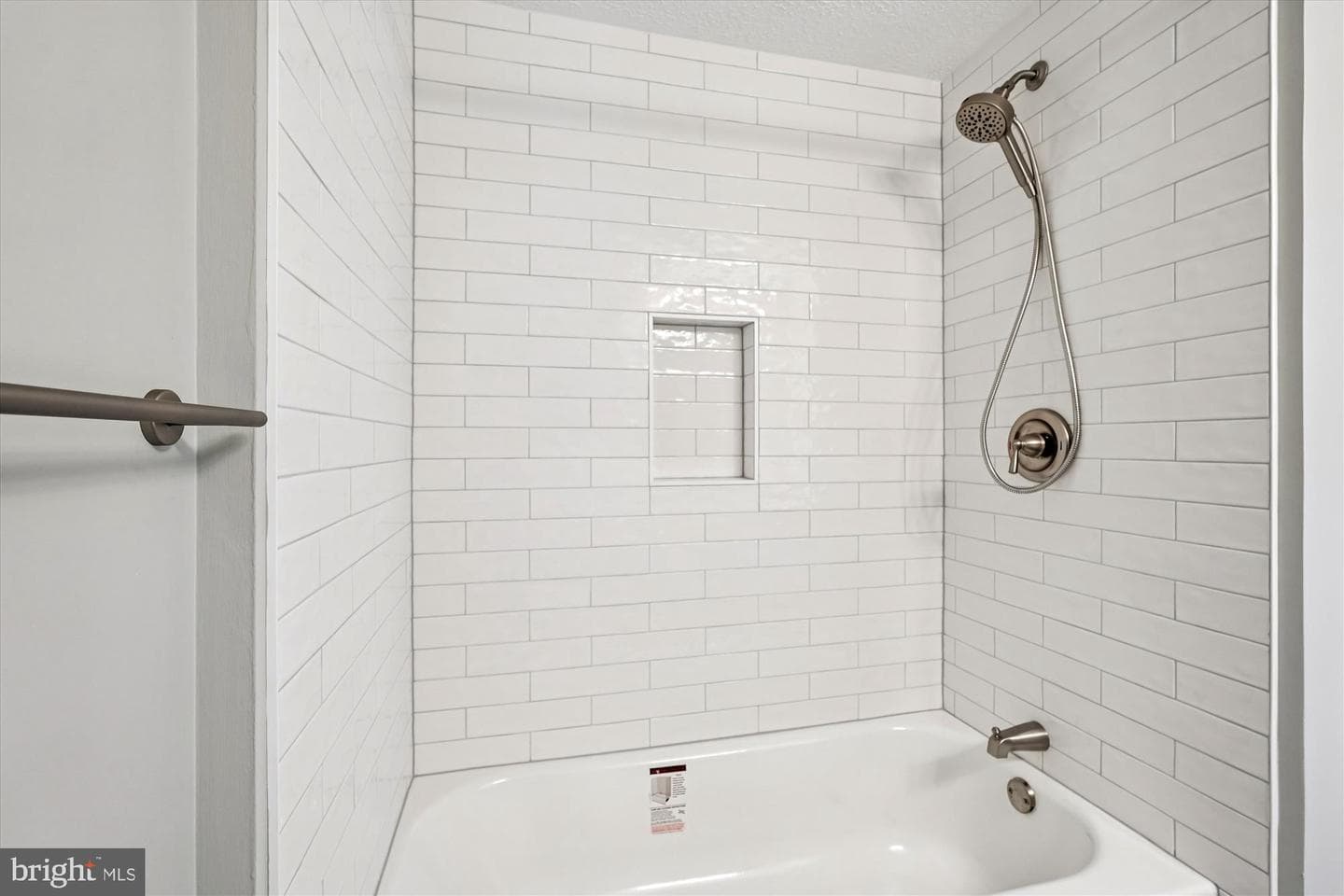 7623 Nutwood Court photo 21