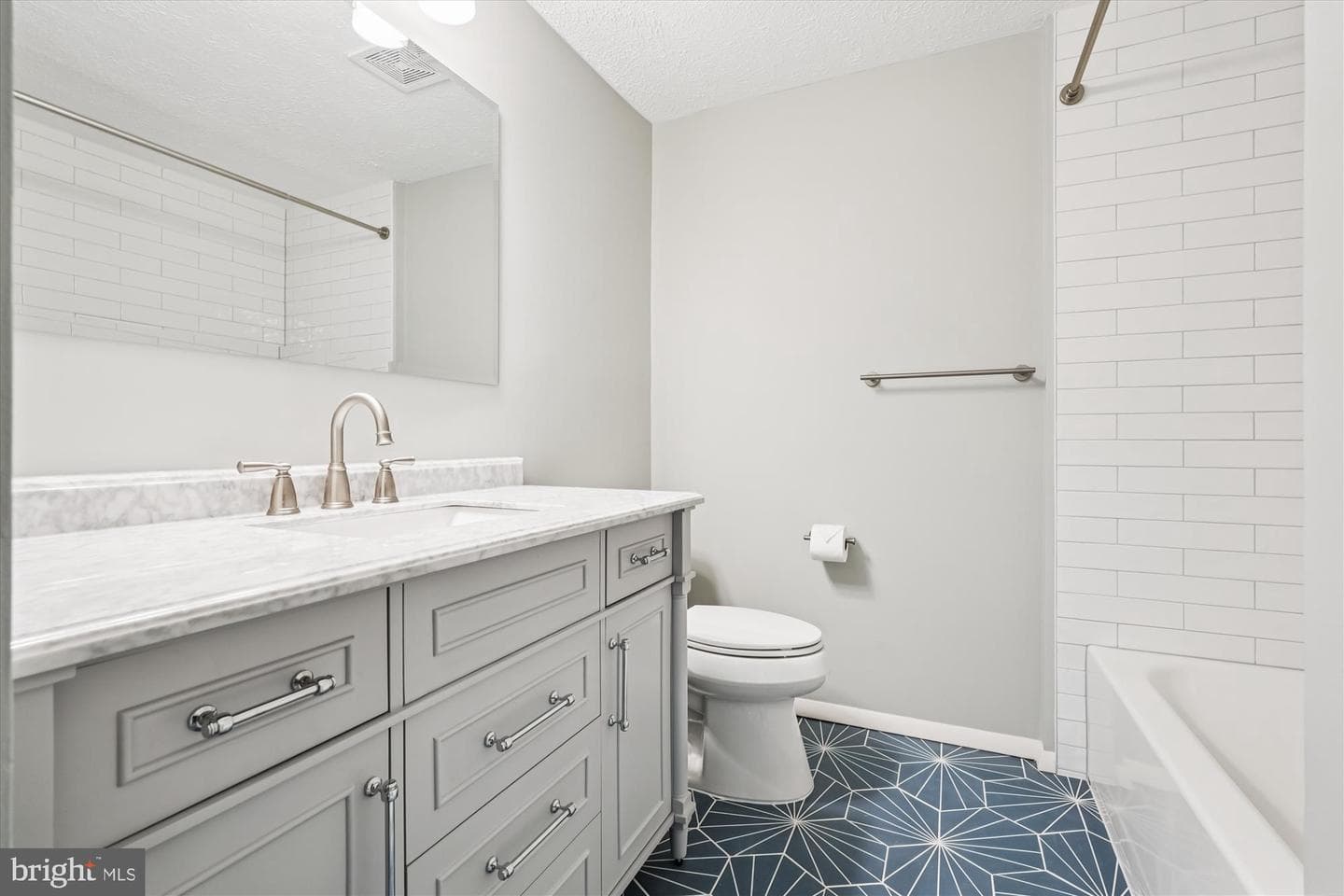 7623 Nutwood Court photo 24