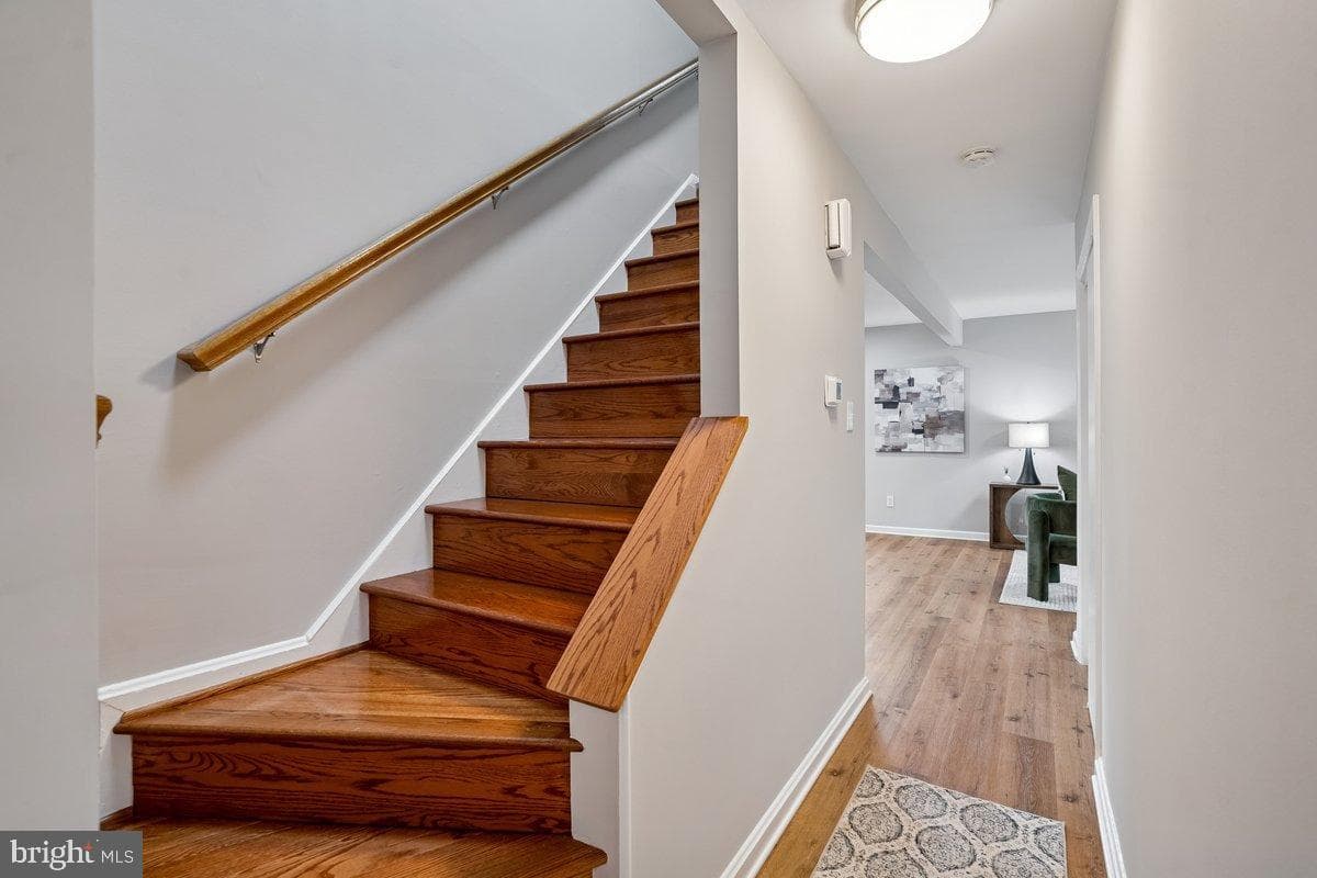 3921 Lantern Drive photo 20
