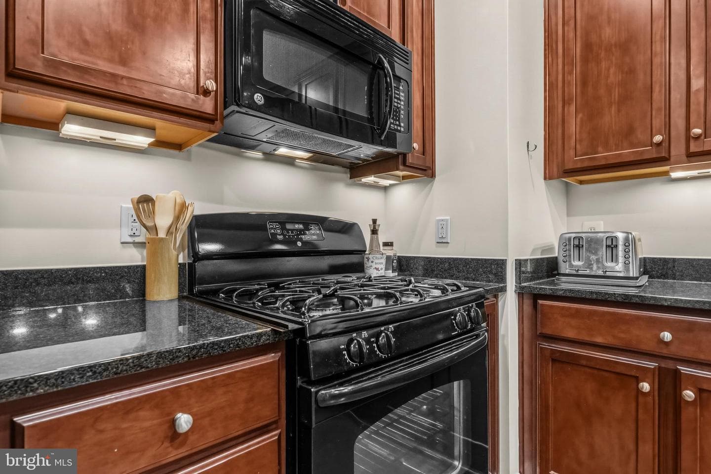 23620 Overlook Park Drive #302 photo 6