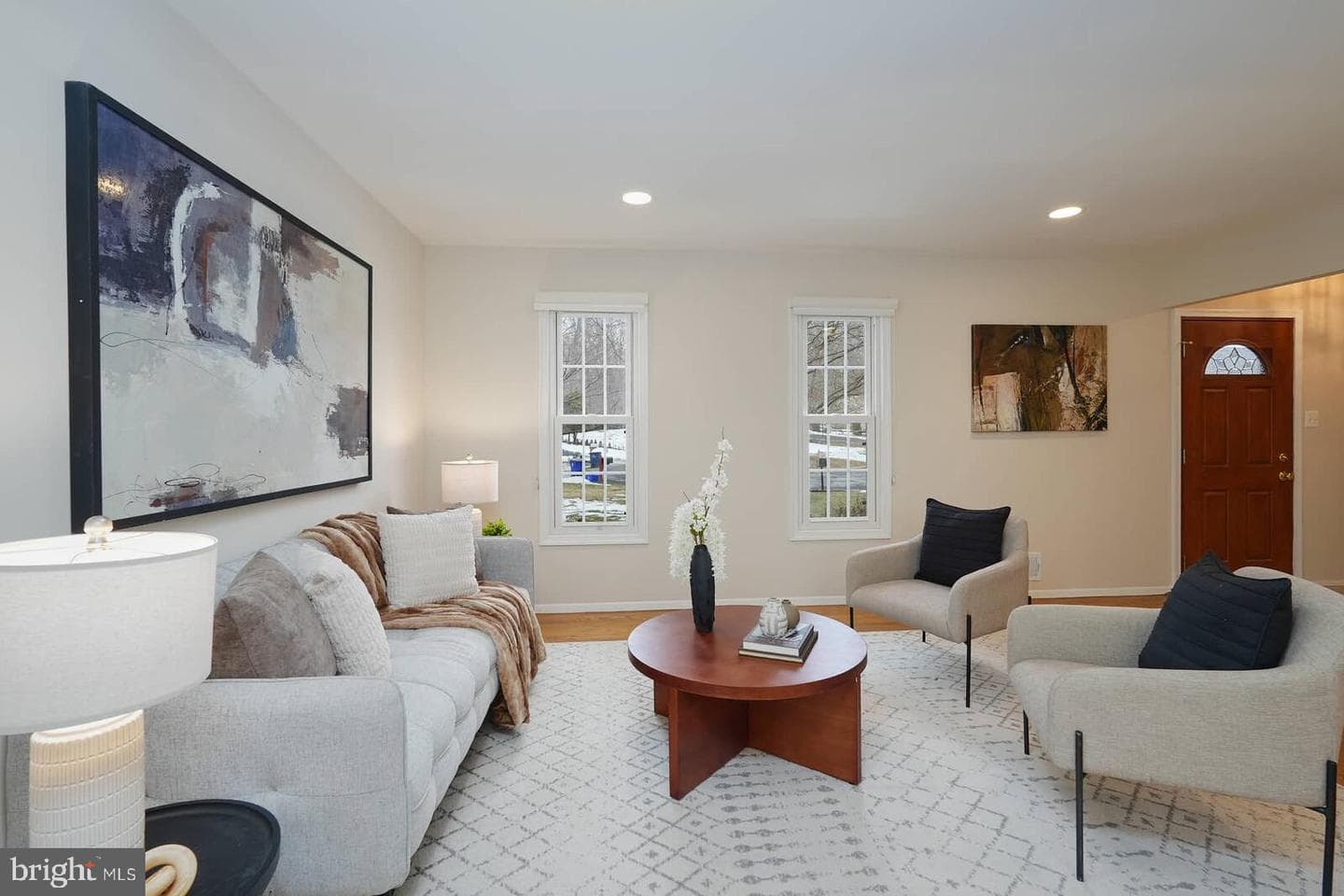 14316 Piccadilly Road photo 5